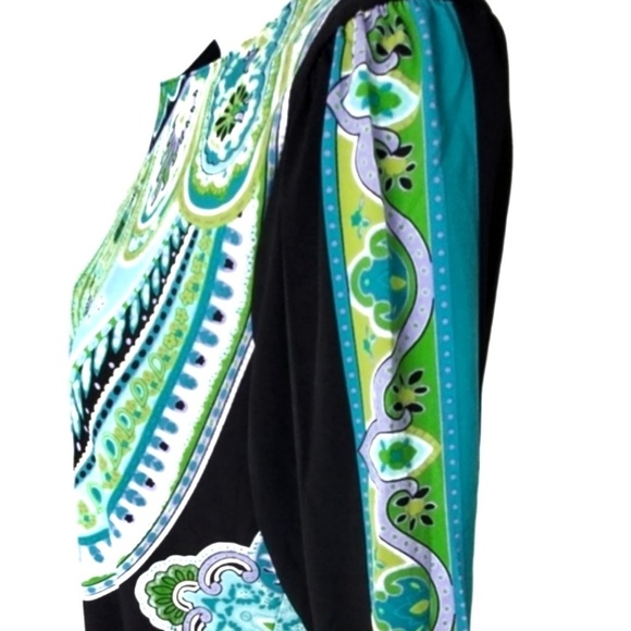 Effortless Style Dress - Picture 5 of 5